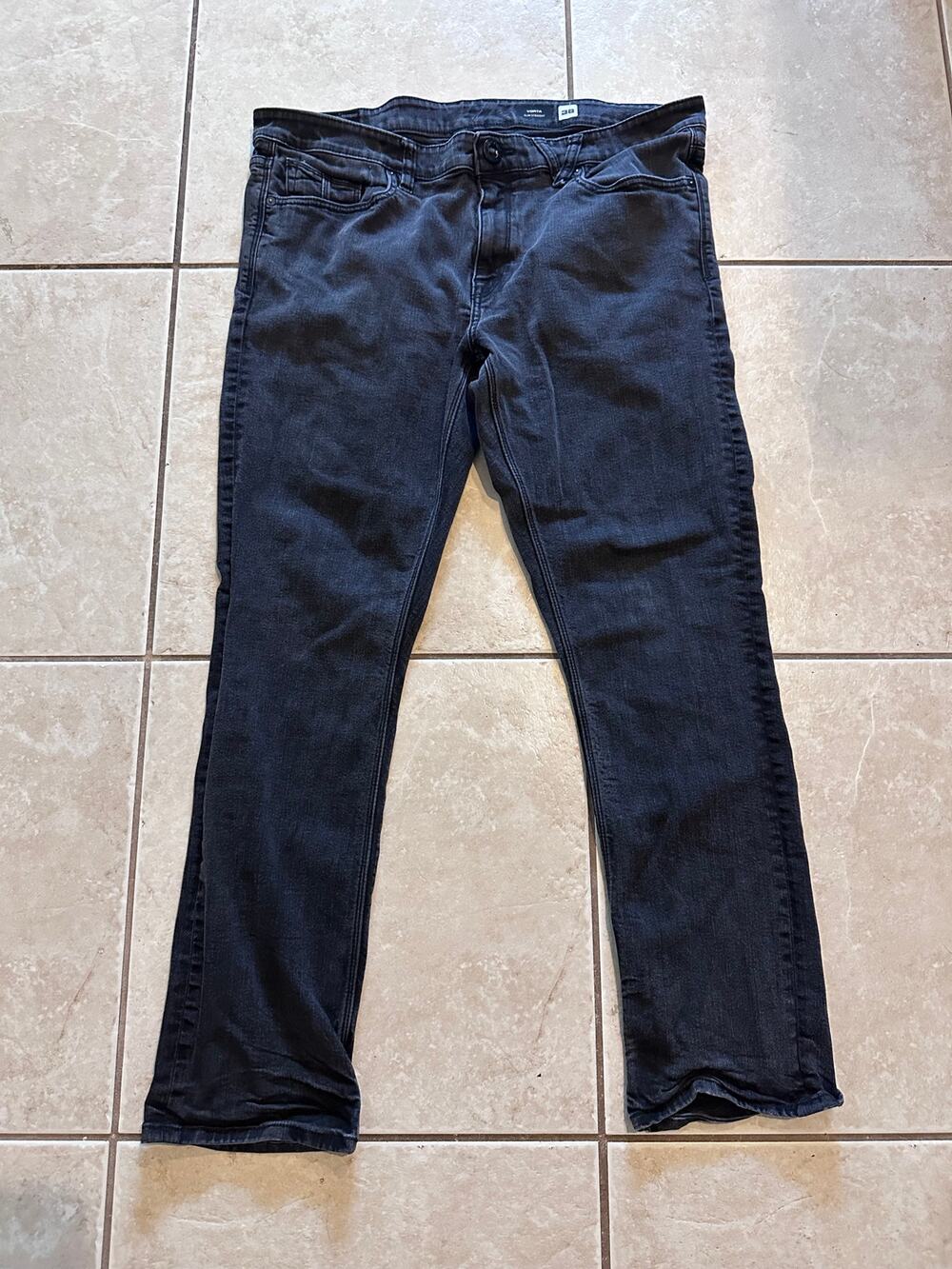 Volcom Mens Vorta Slim Straight Denim Jeans Size 38 Faded Black Stretch Skate
